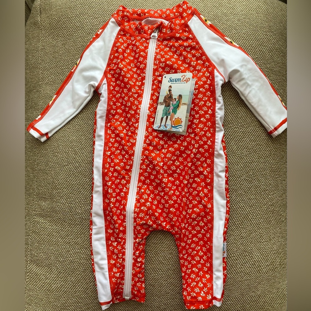 SwimZip Kids Red Rashguard - Picture 3 of 14